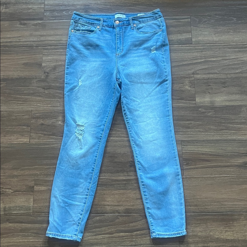 Sofia by Sofia Vergara Light Blue Skinny Jeans